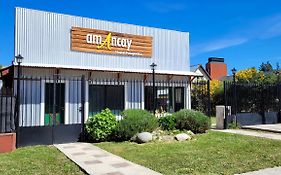 Amancay, Hostal Patagonico